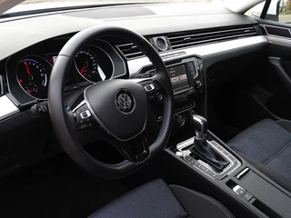 Volkswagen Passat Volkswagen Passat Variant TSI GTE 218PK / DSG automaat / Highline / LED - afbeelding nr 15