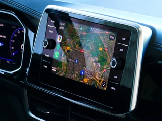 Volkswagen T-Roc Volkswagen T-Roc 1.5 TSI 150PK R-LINE EVO IQ LIGHT ALCANTARA ELEK.KLEP CARPLAY STOEL/STUUR VERW. 18