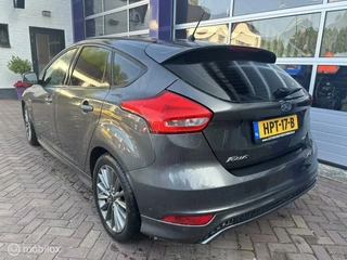 Ford Focus Ford Focus 1.0 ST-Line * AIRCO * LM VELGEN * A-SPOILER * - afbeelding nr 5