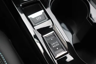 Peugeot 208 Peugeot 208 1.2 PureTech Allure Pack Adap-Cruise I Carplay I Camera - afbeelding nr 28