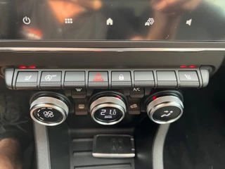 Renault Clio Renault Clio 1.0 Business Line Climate/Carplay/Navi - afbeelding nr 23