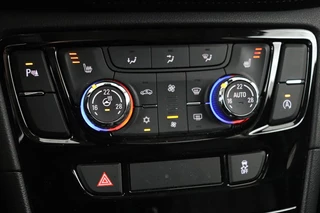 Opel Mokka X Opel Mokka X 1.4 Turbo Innovation | Schuifdak | Leder |  Stoelverwarming | Trekhaak | Camera | Carplay | Comfortstoelen | Navigatie | Climate control - afbeelding nr 19