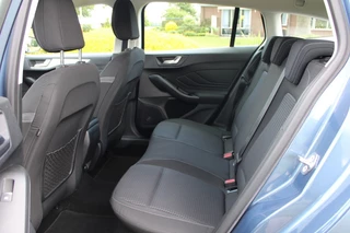 Ford Focus Ford Focus Wagon 1.0 125pk Trend Edition Business airco/cruise/navi/trekhaak - afbeelding nr 23
