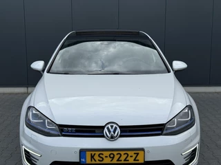 Volkswagen Golf Volkswagen Golf 1.4 TSI GTE Pano - Leder - Led - Camera - Stoelverwarming - afbeelding nr 14