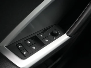 Audi Q3 Audi Q3 35 TFSI 150 pk S-Tronic Advanced edition Navi, Camera, Sportstoelen, Led 40 - afbeelding nr 18