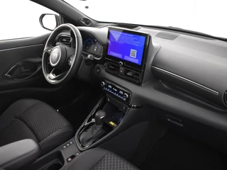 Toyota Yaris Toyota Yaris 1.5 Hybrid 130 Executive | Stuur en Stoelverwarming | PDC V+A | - afbeelding nr 17