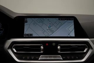 BMW 3 Serie BMW 3-serie Touring 320e High Executive automaat | Laser LED koplampen | M Sport | Panorama dak | lederen bekleding | elektrisch wegklapbare trekhaak - afbeelding nr 44