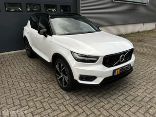 Volvo XC40 Volvo XC40 2.0 T5 AWD R-Design Intro Edition / SCHADE - afbeelding nr 3