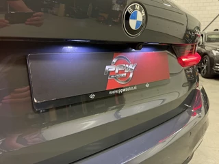 BMW 3 Serie BMW 3 Serie Touring 330e M-Sport DRAVITGRAU PANO/LASER/HEAD-UP/ADAPTIVE M-ONDERSTEL/KEYLESS/19