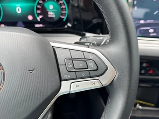 Volkswagen Golf Volkswagen Golf 1.5 eTSI 150 pk DSG Style - Navi - camera - apple/android - stoe - afbeelding nr 17