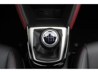 Mazda CX-3 Mazda CX-3 2.0 SkyActiv-G 120 GT-M / Camera / Head-up / Half leder / 18'' / Keyless / Stoelverwarming / DAB / Cruise Control - afbeelding nr 24
