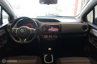 Toyota Yaris Toyota Yaris 1.3 VVT-i Aspiration Bi-Tone Airco Cruise cont - afbeelding nr 9