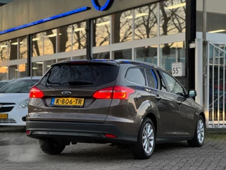 Ford Focus Ford Focus Wagon 1.0 Automaat Dealeronderhouden Volle opties Stuurverwarming Parkeerhulp+sensoren Cruise Navigatie Bluetooth - afbeelding nr 5