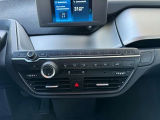 BMW i3 BMW i3 Basis 120Ah 42 kWh | Airco | PDC | LMV 19 