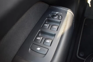 Volvo XC60 Volvo XC60 2.0 B4 AWD INSCRIPTION / ADAP. CRUISE / P.DAK / 360 CAM./ H&K AUDIO - afbeelding nr 19