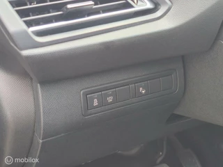 Peugeot 308 Peugeot 308 SW 1.2 PureTech Allure | Pano | Airco | Navi - afbeelding nr 21
