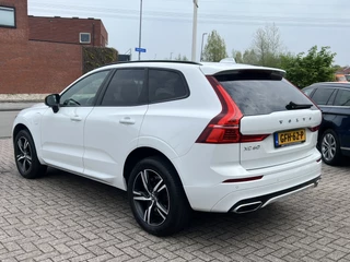 Volvo XC60 Navigatie Panoramadak Luchtvering Camera Head Up Display Leder Dashboard Carplay Elek. Stoel 19 Inch Velgen Stoelverwarming Standkachel Getint Glas On Call 1e Eigenaar Plug In Hybride BTW Auto - afbeelding nr 3