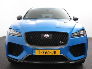 Jaguar F-PACE Jaguar F-PACE 5.0 V8 AWD SVR 551 pk Panorama dak | Meridian sound | Premium Pack | Light Pack | ACC | Leder | ADS |360 Camera - afbeelding nr 4