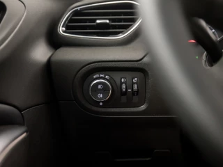Opel Grandland X (APPLE CARPLAY, GROOT NAVI, CLIMATE, CAMERA, LEDER, SPORTSTOELEN, GETINT GLAS, PARKEERSENSOREN, CRUISE, DAB+, NIEUWE APK, NIEUWSTAAT) - afbeelding nr 23