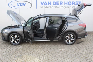 Ford Focus Trekgewicht 1.500kg ! Slechts 3.300km ! Ruim €. 9.000,- beneden de nieuwprijs ! Volautm. airco dual, navigatie, telefoonvoorb., adaptive cruise control, LED verlichting, metallic lak, camera, front-, lane- en side assist, LM wielen, Isofix etc. - afbeelding nr 8