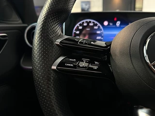 Mercedes-Benz C-Klasse Mercedes-Benz C-Klasse 200 AMG LINE LTD LED l SFEER l PANO l CAMERA l - afbeelding nr 19