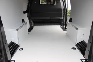Peugeot e-Expert Peugeot e-Expert LONG (L3) 136PK 75 kWh 3-FASE | SCHUIFDEUREN LINKS EN RECHTS | NAVIGATIE 10
