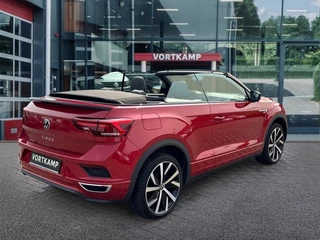 Volkswagen T-Roc Volkswagen T-Roc Cabrio 1.5 TSI DSG R-LINE TREKHAAK/CAMERA/LEDER/BEATS-AUDIO/NAVI/ACC/CARPLAY - afbeelding nr 5