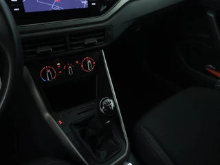 Volkswagen Polo Volkswagen Polo 1.0 TSI Comfortline NAVI | CarPlay | Dealer onderhouden - afbeelding nr 26