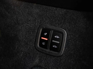 Porsche Cayenne Porsche Cayenne 3.0 V6 340PK Pano Stoelkoeling Bose ACC Sport Chrono Led Matrix 360 Camera Softclose Luchtvering - afbeelding nr 40