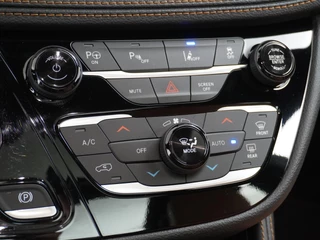 Chrysler Pacifica Chrysler Pacifica 3.6 V6 Hybrid 7 PERSOONS | ZEER LUXE UITGERUST | PANO | 360 CAMERA | LEDER+ STOELVENTILATIE+STOELVERWARMING - afbeelding nr 53