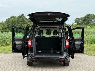 Ford Tourneo Courier Ford Tourneo Courier 1.0 Titanium - Panther Black - Navigatie/LMV/Clima - afbeelding nr 7