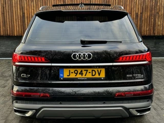 Audi Q7 Audi Q7 55 TFSI e quattro Pro Line S | Panoramadak | Camera rondomzicht | LED verlichting | Keyless pakket | Leer/alcantara bekleding | Voorstoelen verwarmd | 22 inch SQ7 velgen | Getint glas | Dodehoekdetectie - afbeelding nr 66