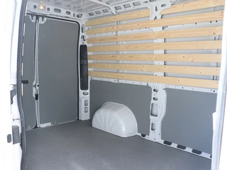 Fiat Ducato Fiat Ducato 3.0t 120 PK L2H2 | 3-Zits | Carplay | Clima | Camera | Betimmeri - afbeelding nr 12