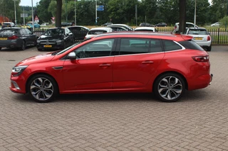 Renault Mégane Estate Renault Mégane Estate 1.2 TCe GT-Line / Trekhaak / Camera / Bose / Keyless / 17'' / Navigatie / Getint glas / Dodehoek / DAB / Cruise Control - afbeelding nr 7