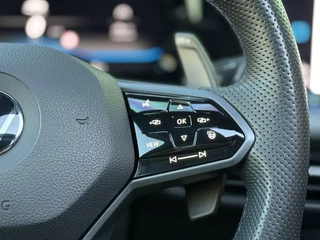 Volkswagen Golf Volkswagen Golf 8 2.0 TSI R 4Motion | PANO | AKRA | STAGE 2 - afbeelding nr 42