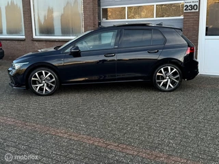 Volkswagen Golf Volkswagen Golf 1.5 eTSI R-Line DSG PANO/IQ-LED/CAMERA/NAVI - afbeelding nr 2