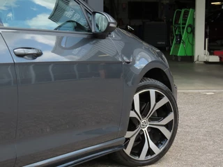 Volkswagen Golf Volkswagen Golf 1.4 TSI DSG-aut. R-Line / Navi / 18 Inch / Stoelverw. / Trekhaak / BOVAG garantie - afbeelding nr 47