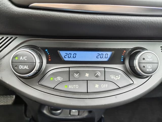 Toyota Yaris Toyota Yaris 1.5 Hybrid SkyBlue Edition | Trekhaak | Keyless Entry & Start | - afbeelding nr 17