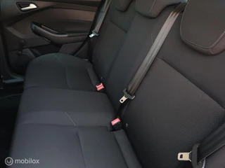 Ford Focus Ford Focus Wagon 125 PK H6 Chroom Trekhaak Lichtmetalen Velgen Parkeersensor - afbeelding nr 23