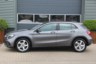 Mercedes-Benz GLA Mercedes-Benz GLA 200 Premium Pano-dak | Trekhaak | Xenon-LED | Navi | ECC | PDC | Cruise | Half-Leder | Sportstoelen | Stoelverw | LMV18'' | Goede banden | Zeer nette - afbeelding nr 2