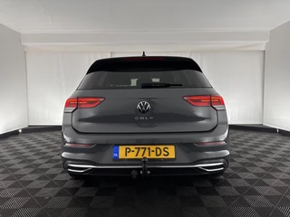 Volkswagen Golf *DIGI-COCKPIT | FULL-LED | COMFORT-SEATS | DAB+ | MICROFIBRE | KEYLESS | NAVI-FULLMAP | AMBIENT-LIGHT | ECC | TOWBAR | PDC | HEATED-SEATS | ADAPTIVE-CRUISE | CARPLAY | LANE-ASSIST | 16''ALU * - afbeelding nr 5