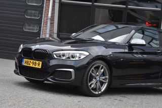 BMW 1 Serie BMW 1-serie M140i xDrive High Executive Pano Camera H/K Leder Elekstoel - afbeelding nr 40