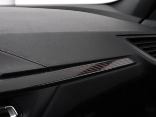 BMW 1 Serie BMW 1-serie 118i M Sport | Trekhaak | Carplay | Navigatie |  Sportstoelen | Half leder | Full LED | Climate control | Parkeerhulp - afbeelding nr 24