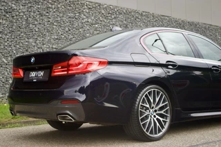 BMW 5 Serie BMW 5-serie 520i M Sport | Individual - Dak - Azuritschwarz - afbeelding nr 30