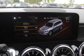 Mercedes-Benz GLB Mercedes-Benz GLB 200 Premium Plus 7p. / Panoramadak / Camera / 20'' / Sfeerverlichting / Navigatie / Dodehoek / DAB / Stoelverwarming / Cruise Control - afbeelding nr 25