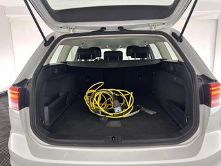 Volkswagen Passat Volkswagen Passat Variant 1.4 TSI GTE Highline Aut. *FULL-LED | ADAPTIVE-CRUISE | ERGONOMIC-SPORTSEATS | KEYLESS | NAVI-FULLMAP | ECC | PARKPILOT | HEATED-SEATS | SHIFT-PADDLES | AMBIENT-LIGHT | TOWBAR | 17''ALU* - afbeelding nr 10