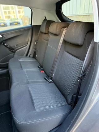 Peugeot 208 Peugeot 208 1.2 PureTech Active|Automaat| - afbeelding nr 28