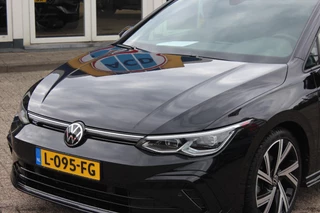Volkswagen Golf Volkswagen Golf 1.5 eTSI 150pk 7-DSG R-Line Business - afbeelding nr 24