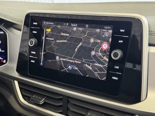 Volkswagen T-Roc Volkswagen T-Roc Cabrio TSI VIR.COCKPIT CARPLAY NAVI IQ.LED STOEL/STUUR.VERW DAB ADAP.CRUISE 05/2024 