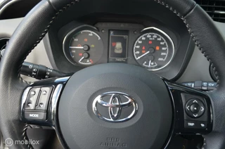Toyota Yaris Toyota Yaris 1.5 VVT-i Dynamic Hybrid - afbeelding nr 13